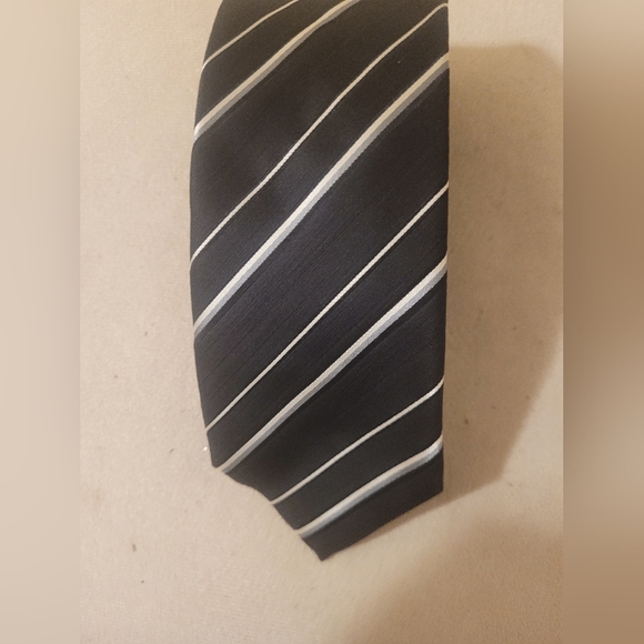 Hudson Room Necktie 100% Silk Black, White & Gray Made Italy - Picture 7 of 8
